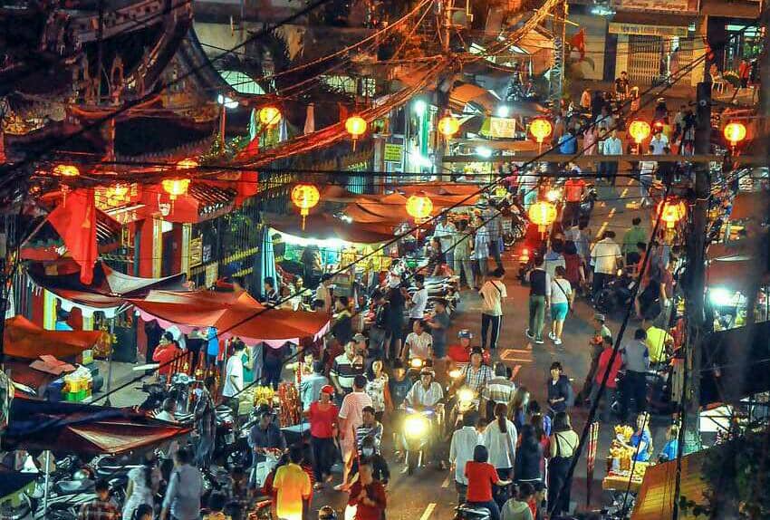 ilustrasi kawasan kuliner malam