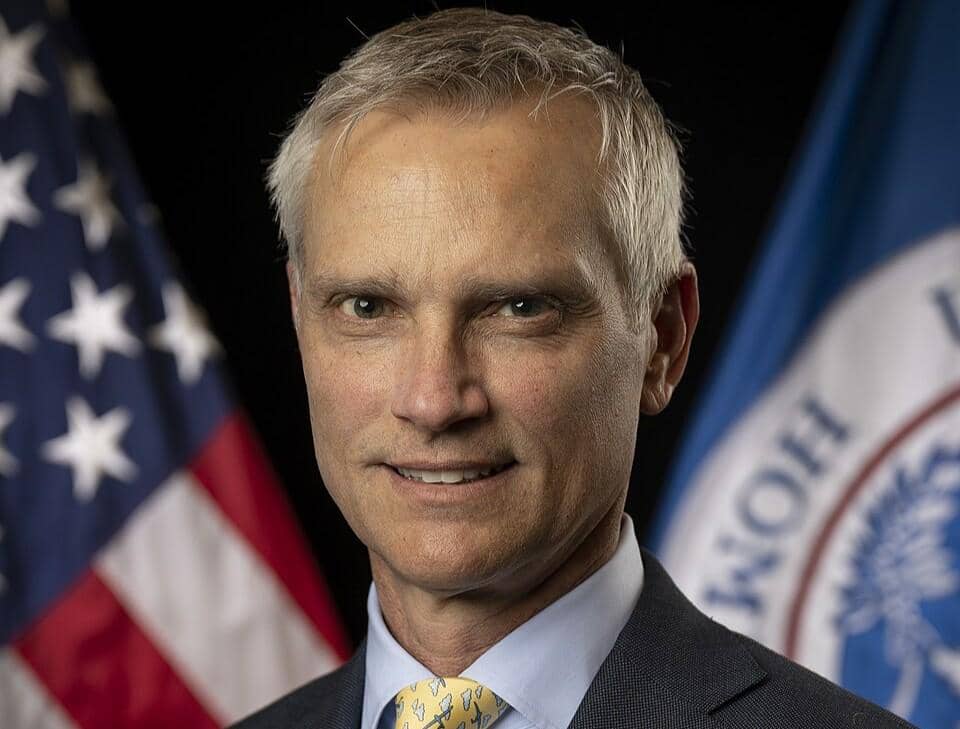 Pendapatan Anjlok, Pilot American Airlines Desak CEO Perbaiki Kinerja 