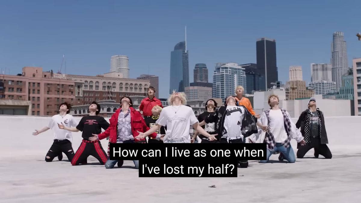 cuplikan MV "Don't Wanna Cry"