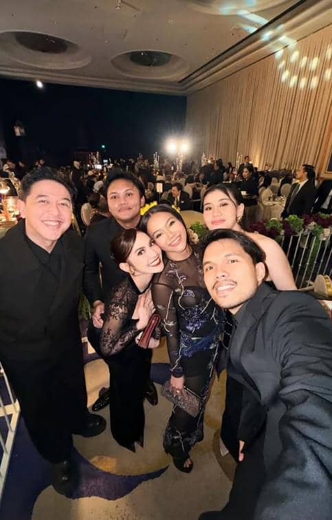 Tamu Artis di Resepsi Ranggaz Laksmana dan Angie