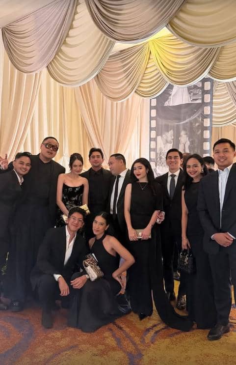 Tamu Artis di Resepsi Ranggaz Laksmana dan Angie