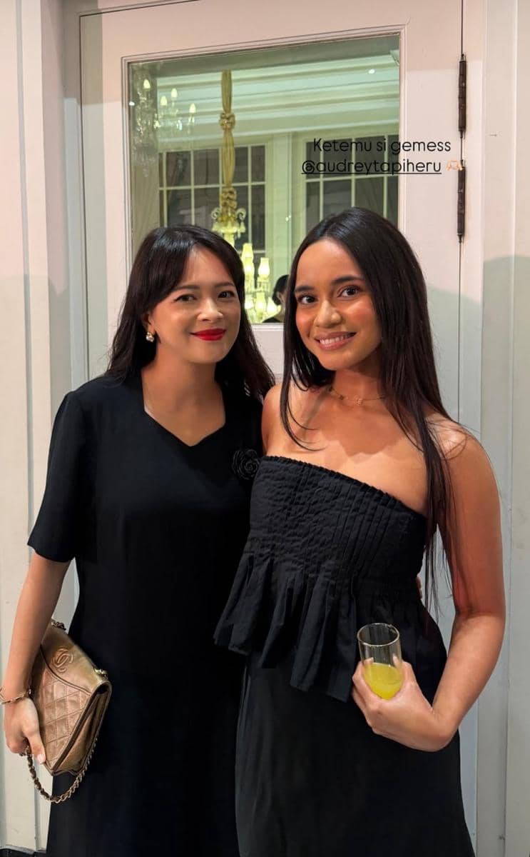 Gaya Seleb di Resepsi Nikah Jaz Hayat (instagram.com/yessieltrivena)