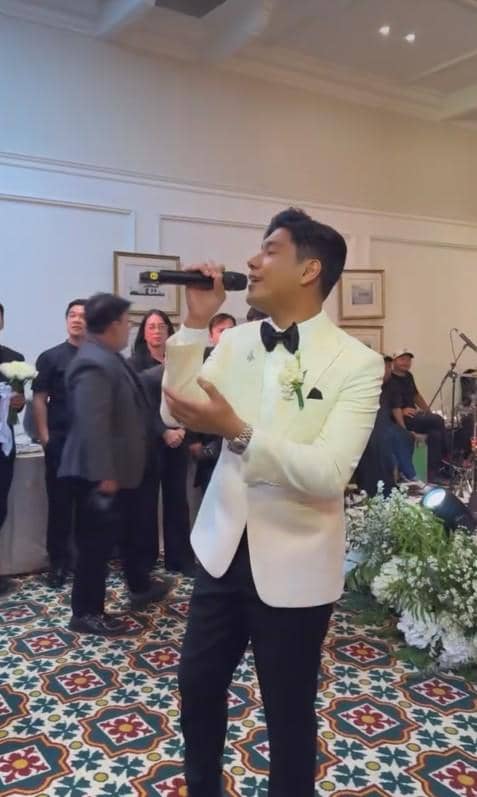 potret resepsi pernikahan Jaz Hayat dan Wavi Zihan