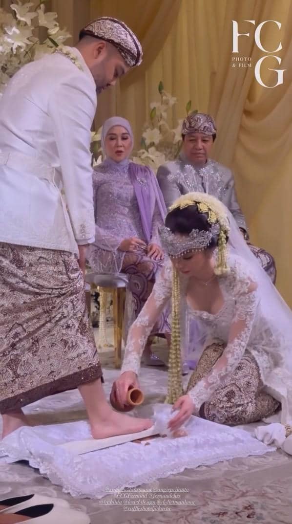 akad pernikahan Ranggaz Laksmana dan Angie Prijanto di Indonesia
