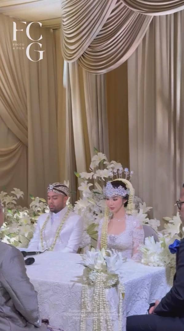 akad pernikahan Ranggaz Laksmana dan Angie Prijanto di Indonesia