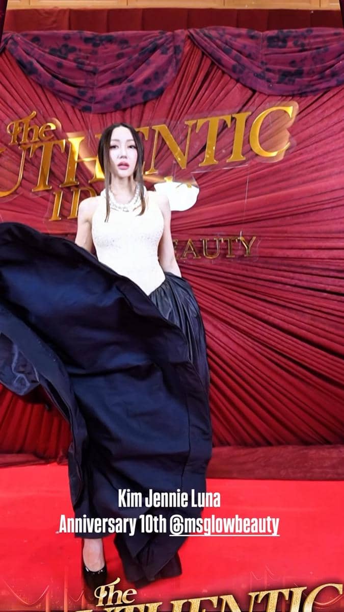 artis di pesta anniversary ke-10 MS Glow (instagram.com/lucintaluna_manjalita)