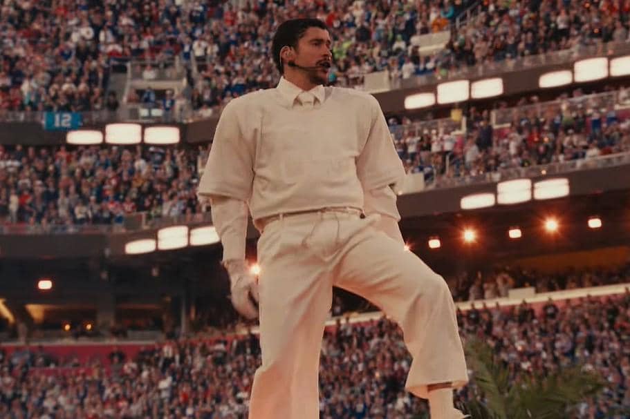 Bad Bunny saat tampil di Halftime Show Superbowl 2026