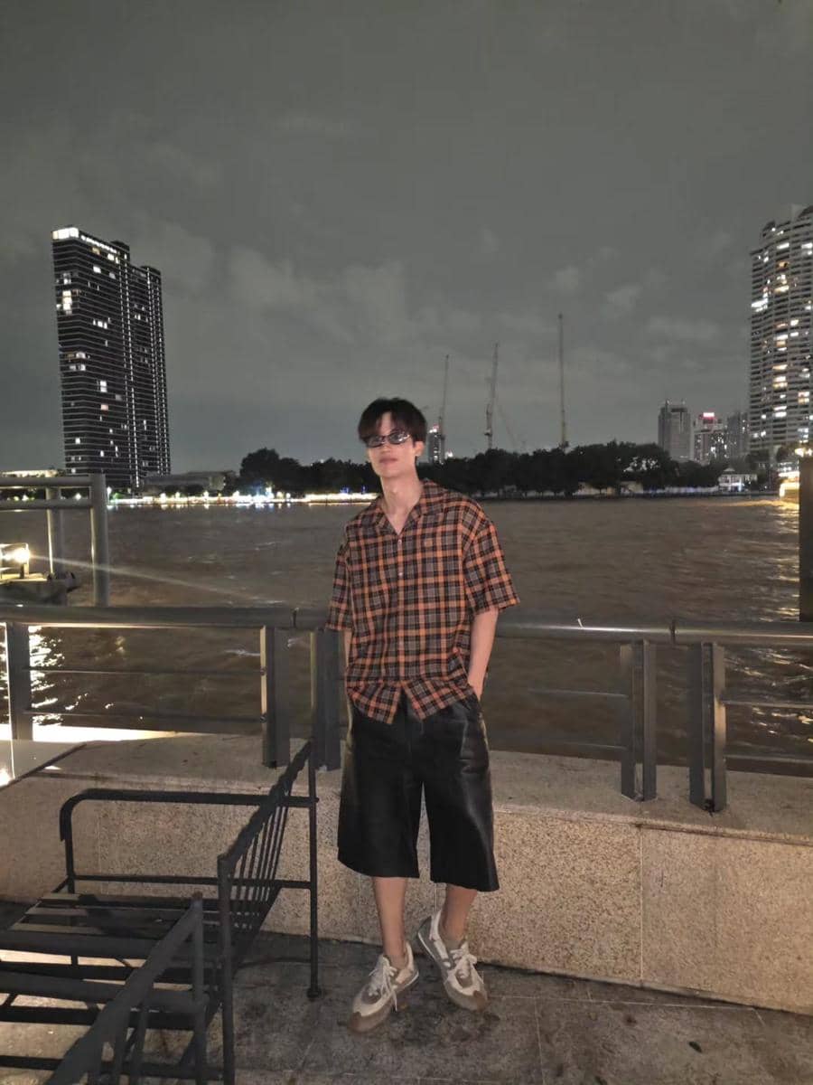 OOTD Short Pants buat Nongkrong ala Tay Tawan