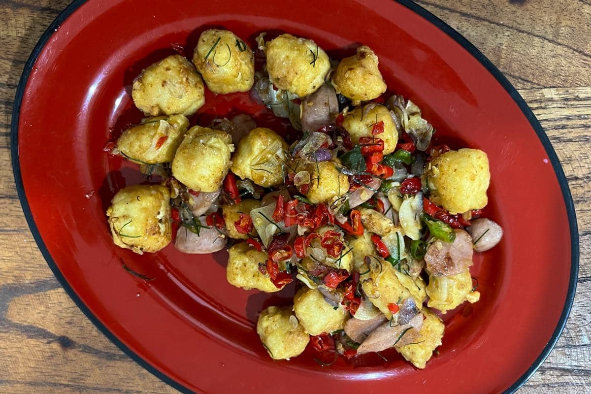 sajian Tahu Krispi Sambal Matah (dok.pribadi/Natalia Indah)