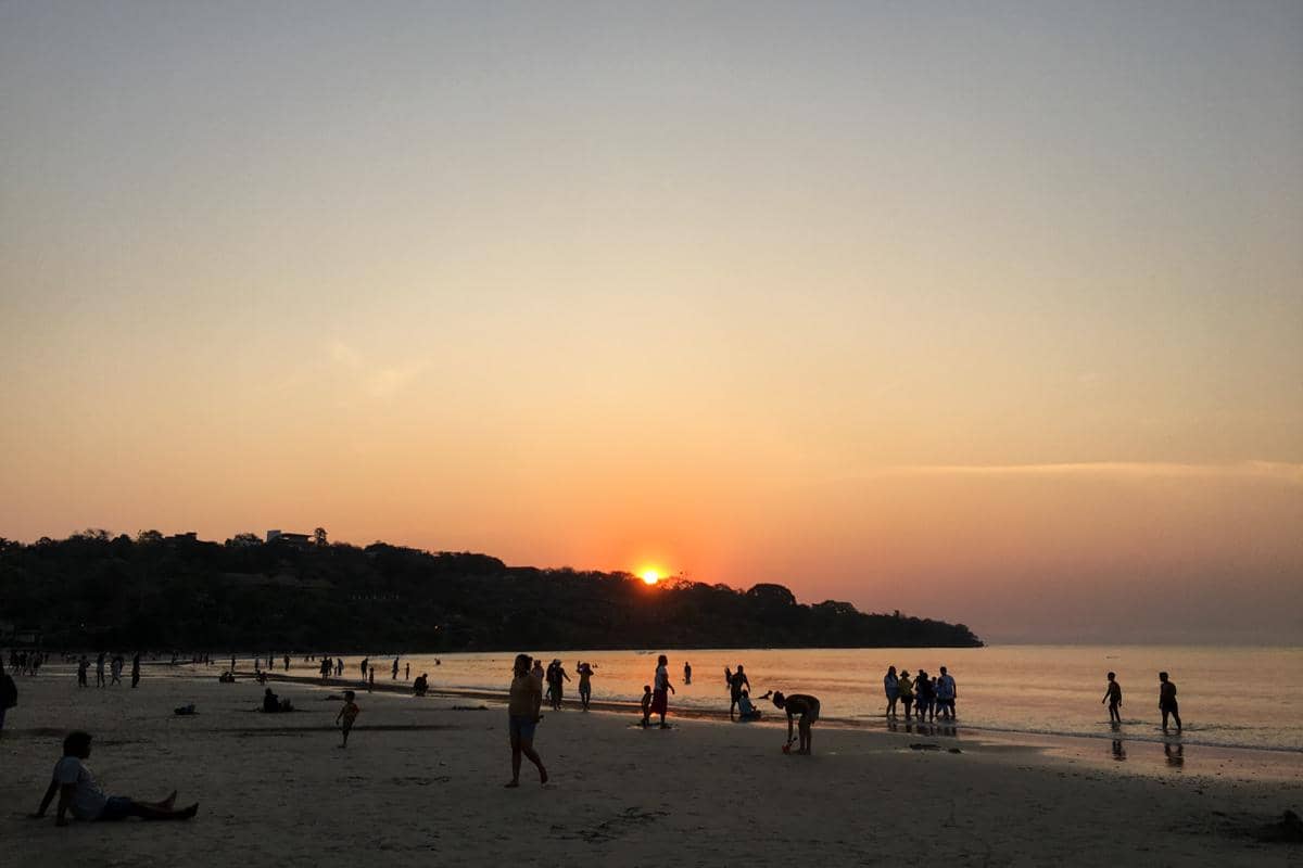 sunset di Pantai Muaya (dok.pribadi/Natalia Indah)