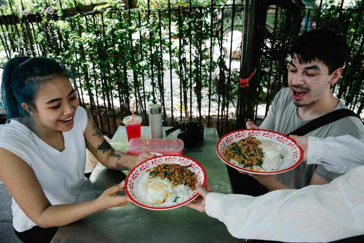 5 Cara Menjaga Tubuh Tetap Sehat Kalau Kamu Sering Wisata Kuliner