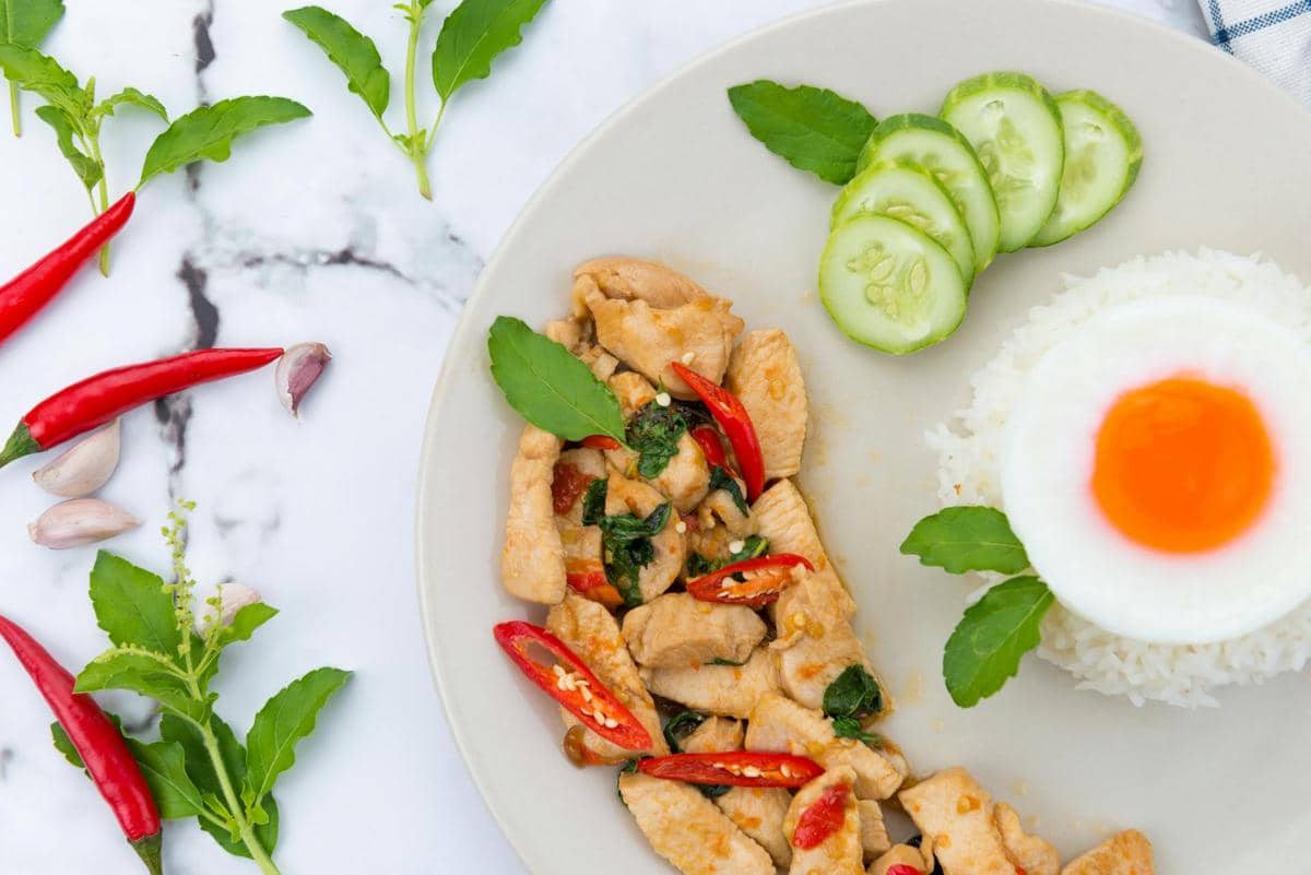 ilustrasi oseng ayam taichan 