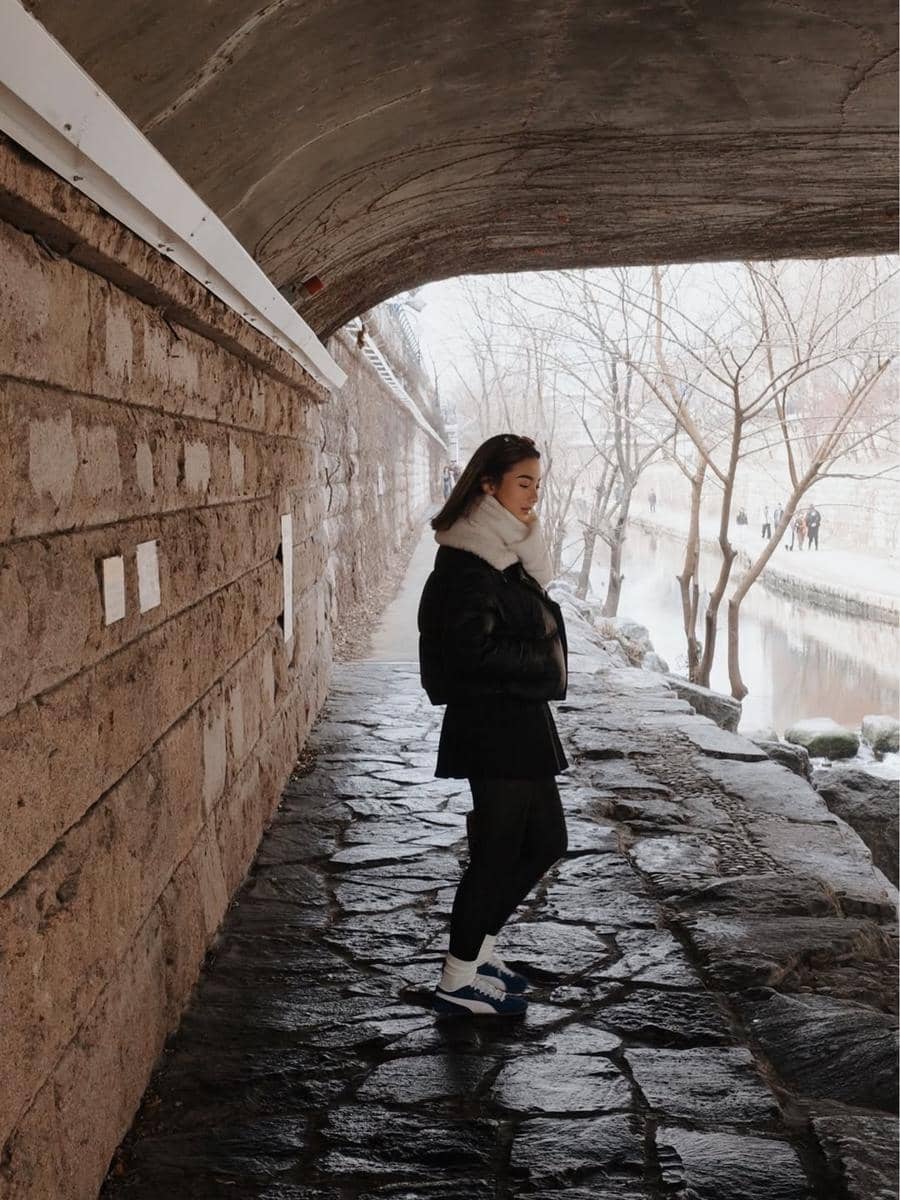 Glenca Chysara jalan-jalan di kawasan Dongdaemun