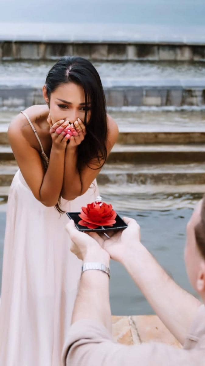 Shanty dilamar sang kekasih