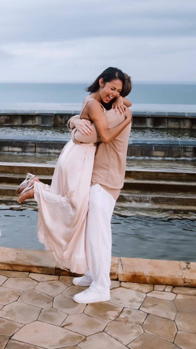 Shanty dilamar sang kekasih