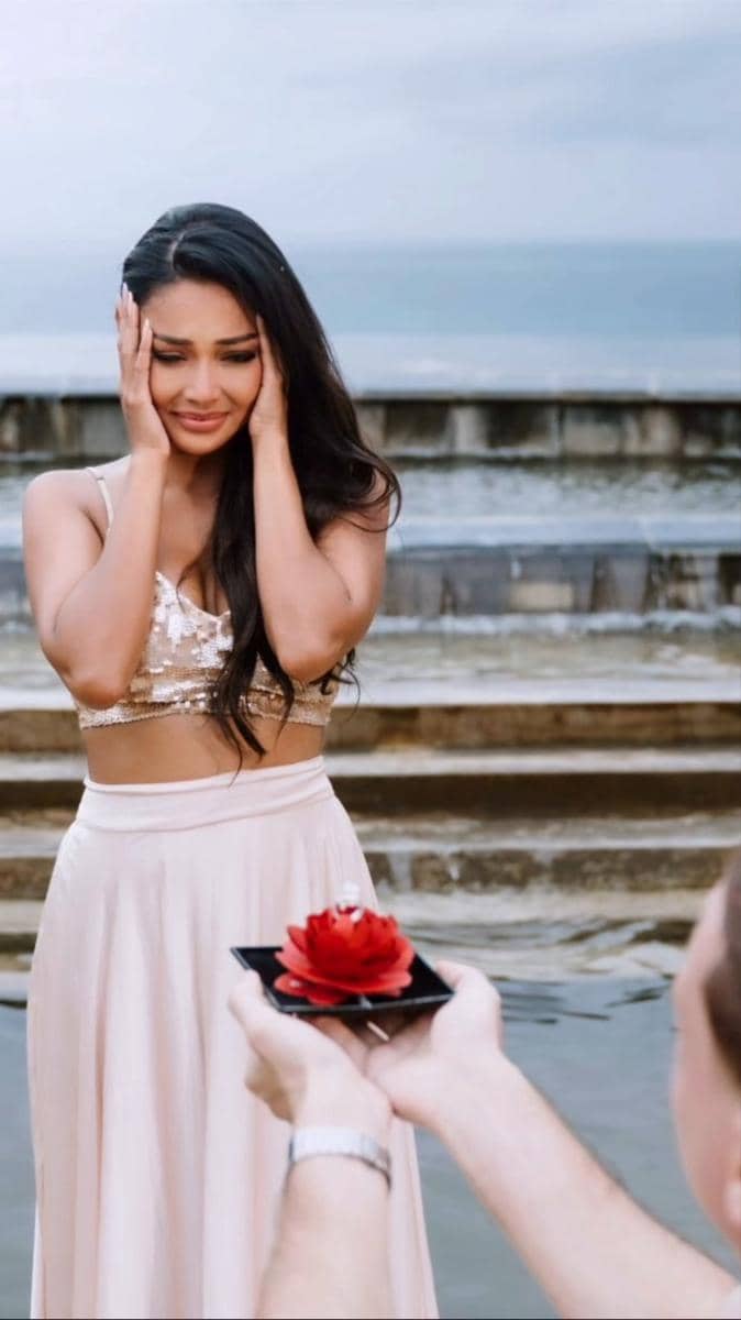 Shanty dilamar sang kekasih