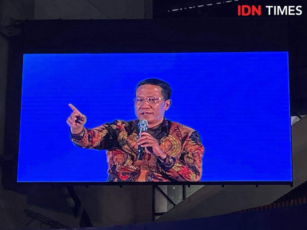 Menteri Hukum Supratman Andi Atgas menyampaikan pandangan dalam acara What’s Up Kemenkum – Campus Calls Out Menteri Hukum di Universitas Indonesia, Depok, Senin (9/2/2026). (IDN Times/Yovita Arnelia)