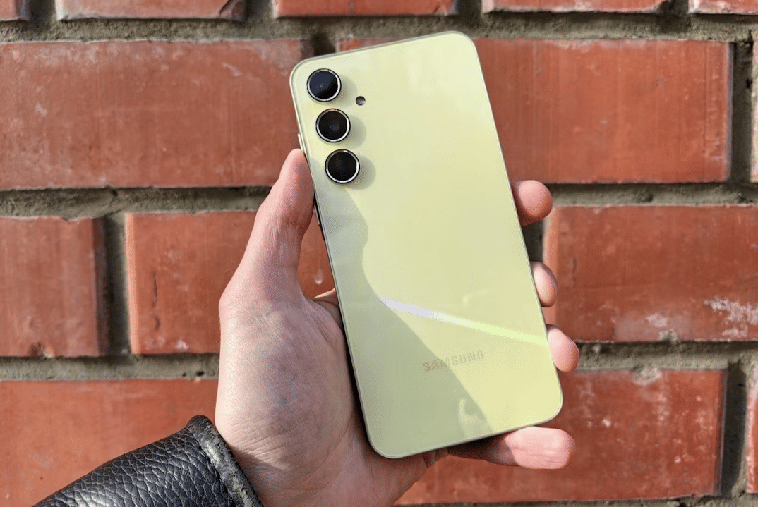 ilustrasi HP mid-range