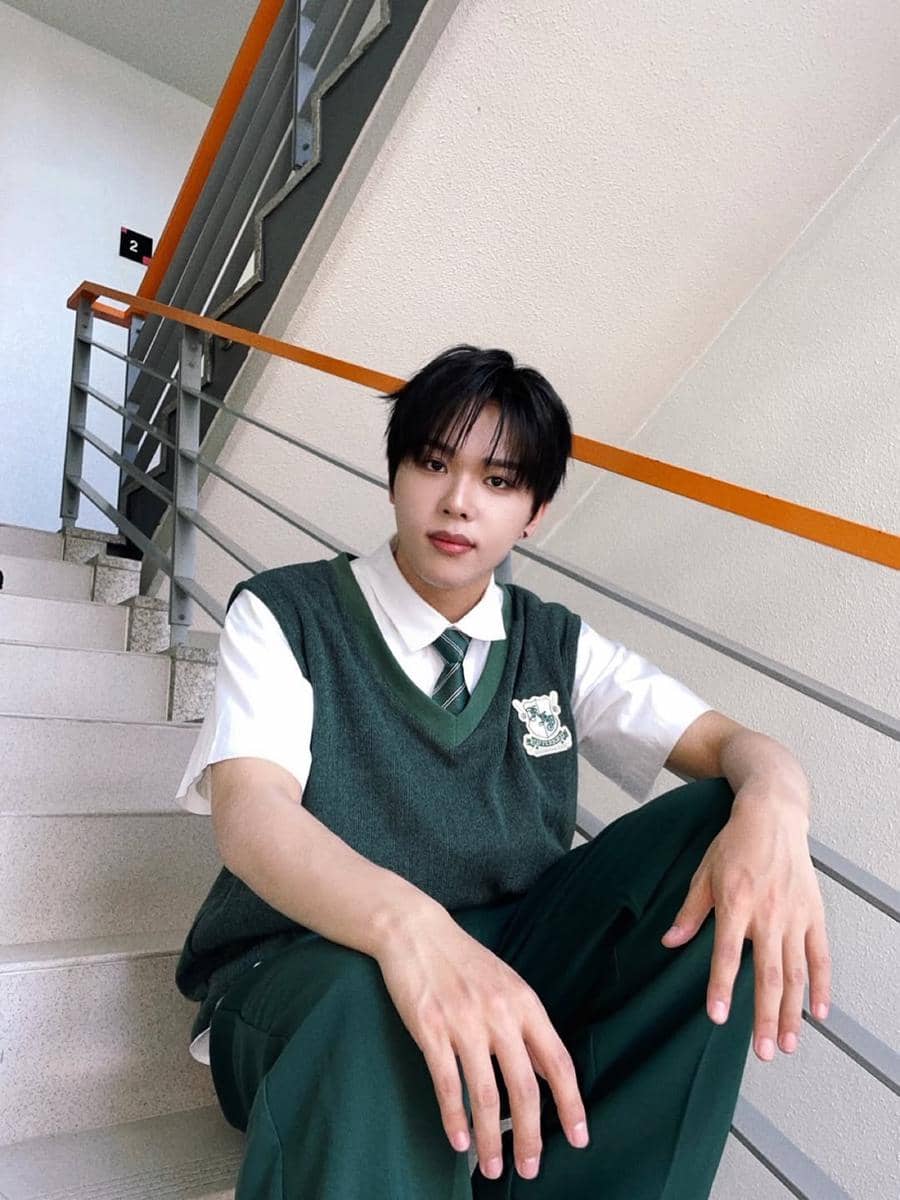 OOTD Old School ala Member KickFlip