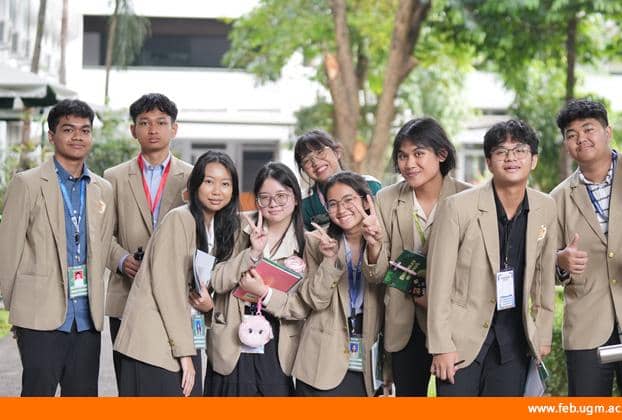 Mahasiswa Universitas Gadjah Mada