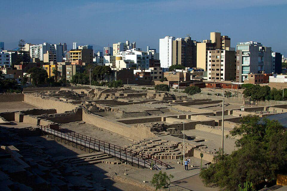 Reruntuhan Huaca Pucllana