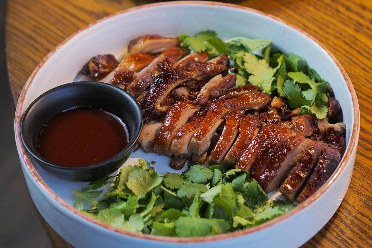 10 Cara Mengolah Sisa Bebek Peking, Beda Bentuk dan Tetap Lezat!