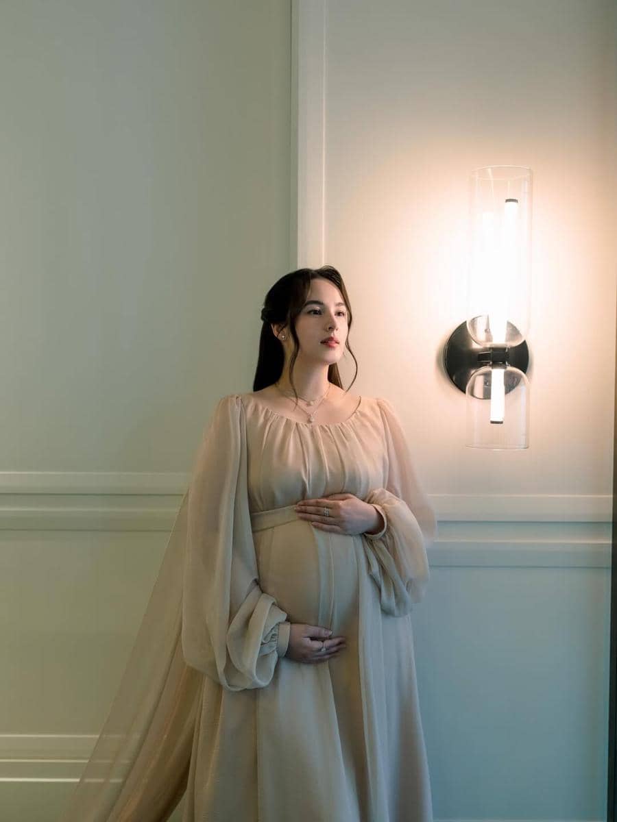 Seleb akan jadi ibu pertama kali di tahun 2026