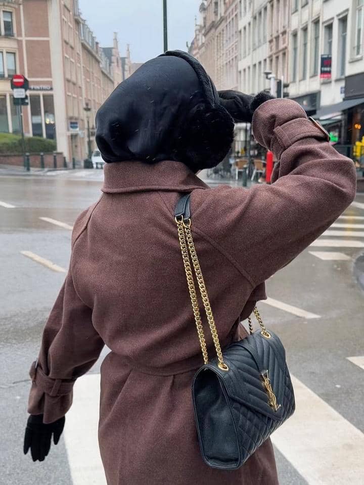 Jenita Janet dan suami jalan-jalan di Belgia