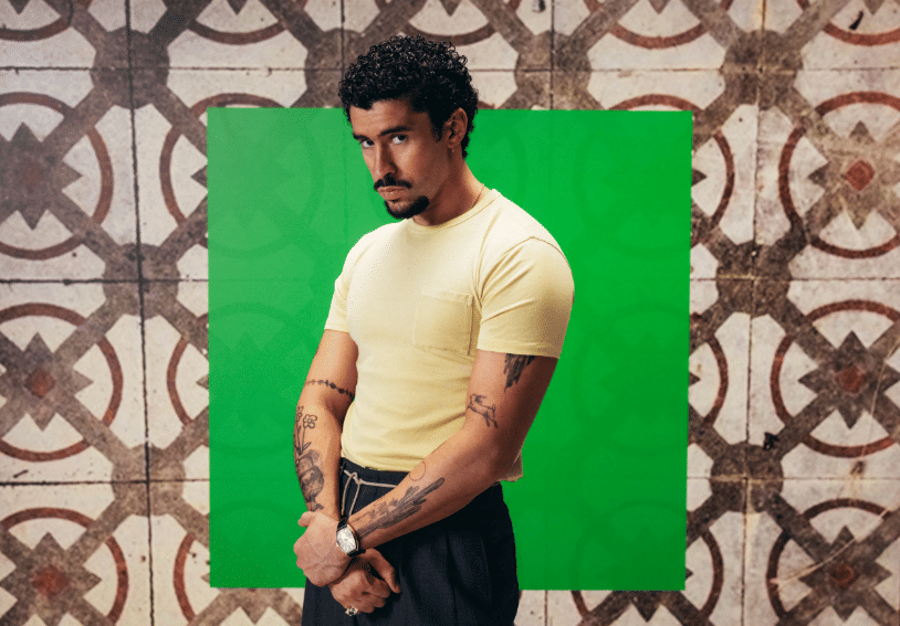 Bad Bunny dalam album DeBÍ TiRAR MáS FOToS