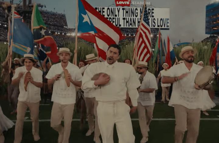 Bad Bunny tampil di Super Bowl 2026