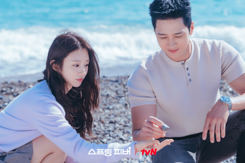 Lee Joo Bin dan Ahn Bo Hyun di drama Spring Fever