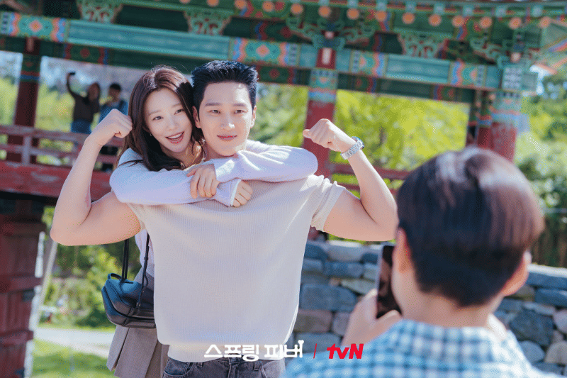 Lee Joo Bin dan Ahn Bo Hyun di drama Spring Fever