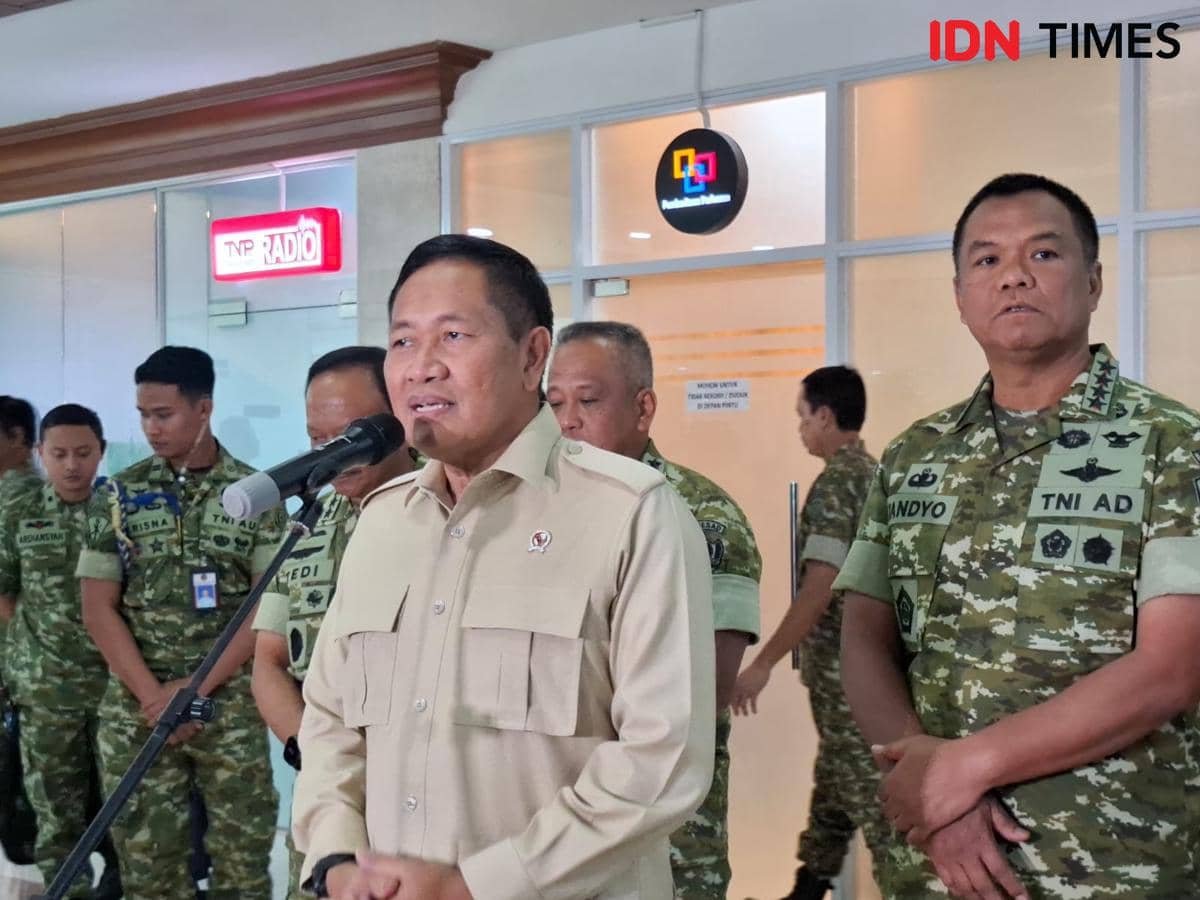 Wamenhan RI Donny Ermawan bicara pengiriman paskan TNI ke Gaza setelah RI resmi gabung BoP.