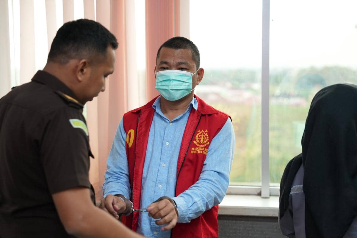 Penyidik Pisdus Kejati Sumsel menetapkan tiga orang tersangka kasus korupsi pendistribusian semen di Sumsel (Dok: Kejati Sumsel)