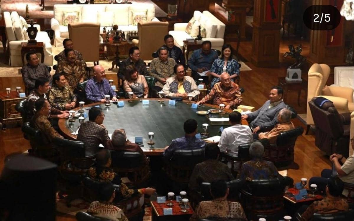 Pengusaha Sambangi Prabowo di Hambalang, Bahas Lapangan Kerja