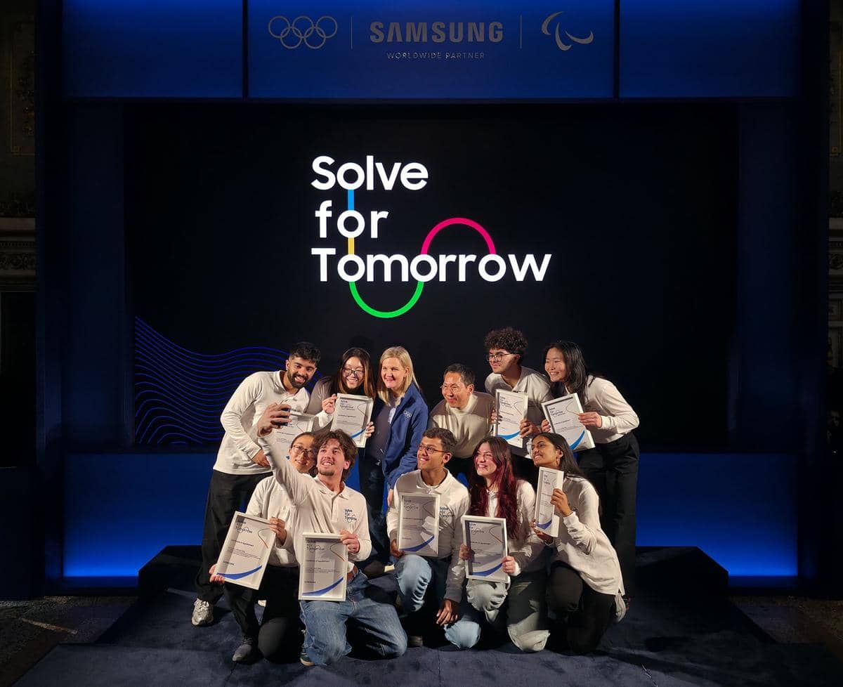 Samsung-CSR-Solve-For-Tomorrow-SFT-Ambassadors-in-Milan_dl2 (4).jpg