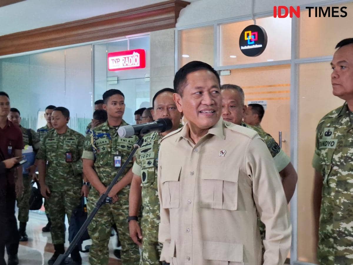 Wamenhan RI Donny Ermawan bicara pengiriman paskan TNI ke Gaza setelah RI resmi gabung BoP.