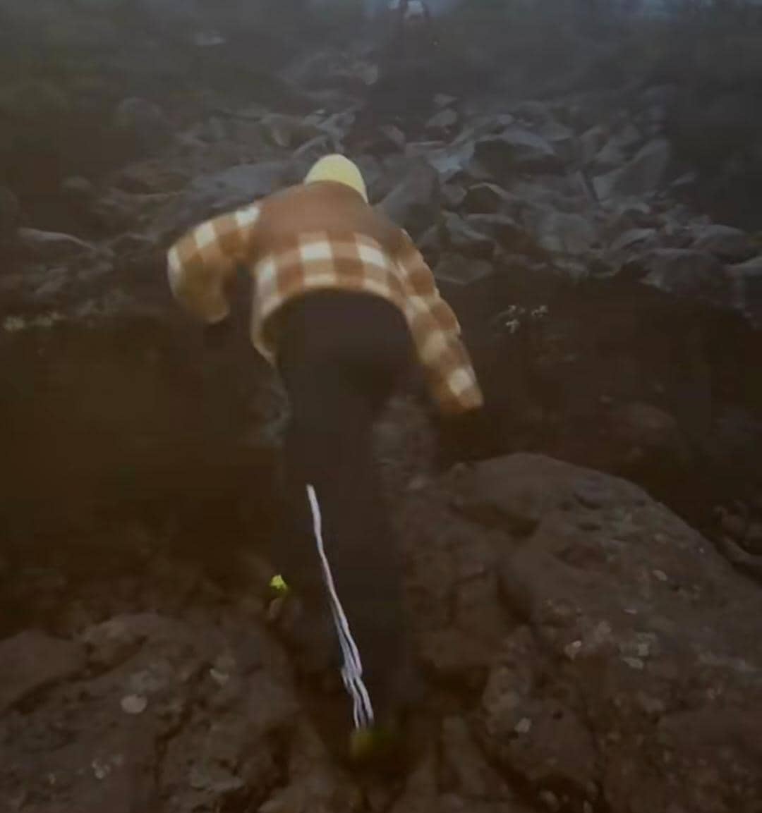 Farida Nurhan mendaki Gunung Sumbing