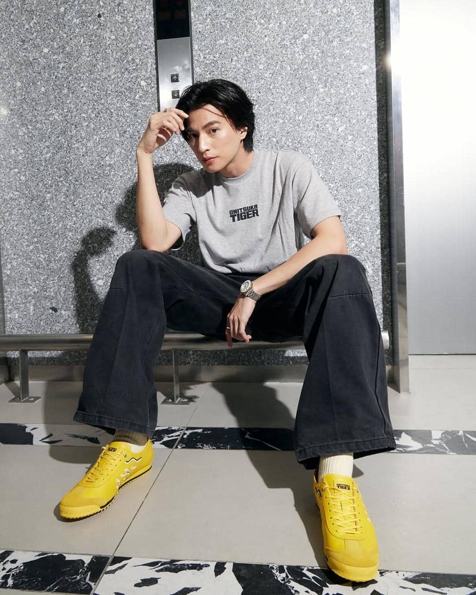 OOTD T-shirt dan Celana Jeans ala Gulf Kanawut