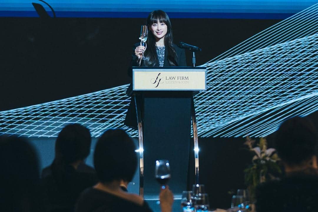 still cuts drama Honour