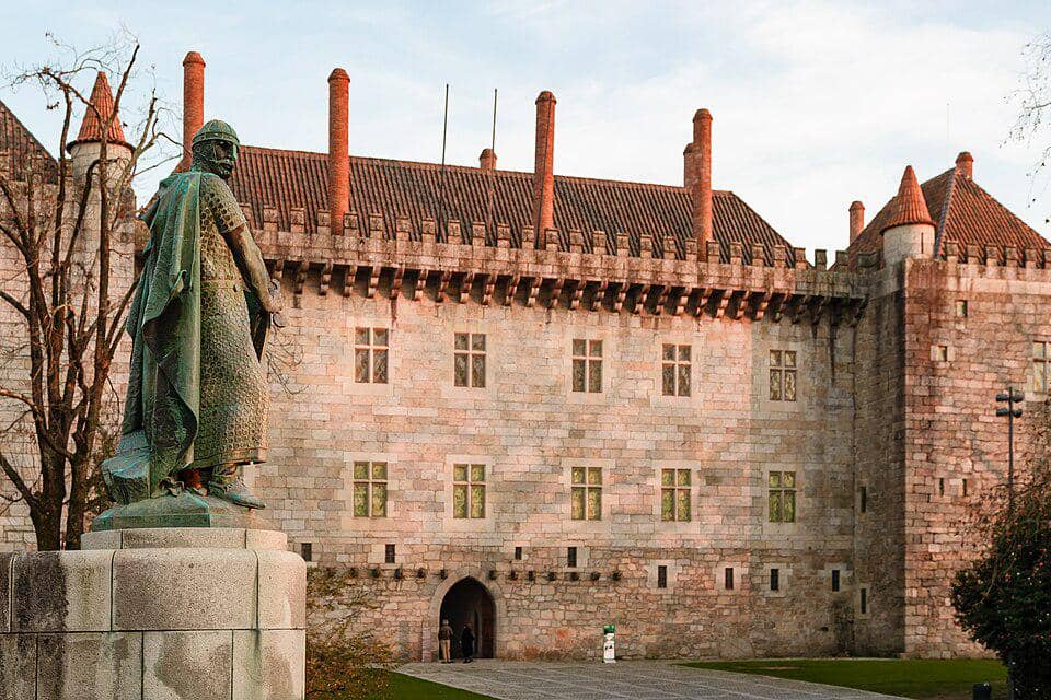 Paço dos Duques de Bragança di Guimaraes