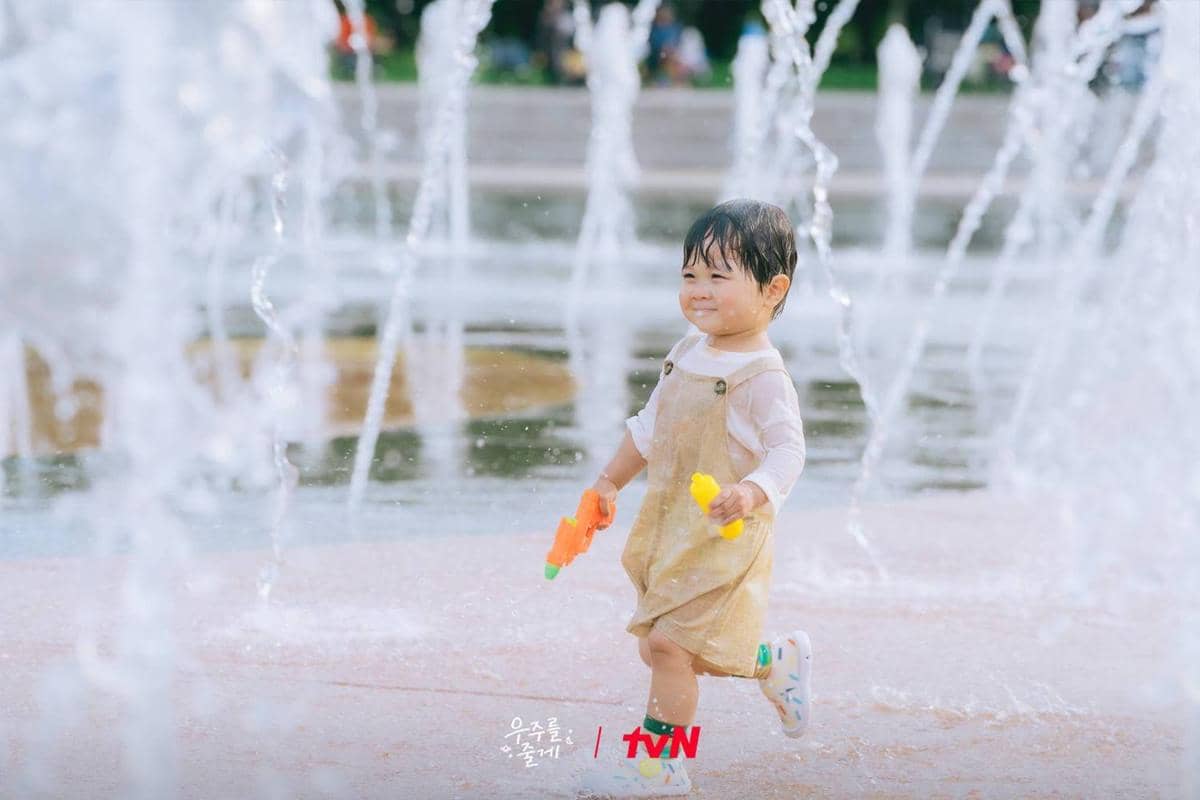 Cuplikan drama Korea Our Universe