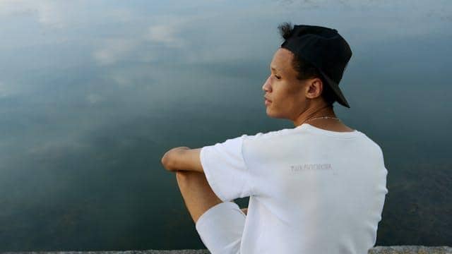 ilustrasi zodiak pria mampu menyeimbangkan emosi 