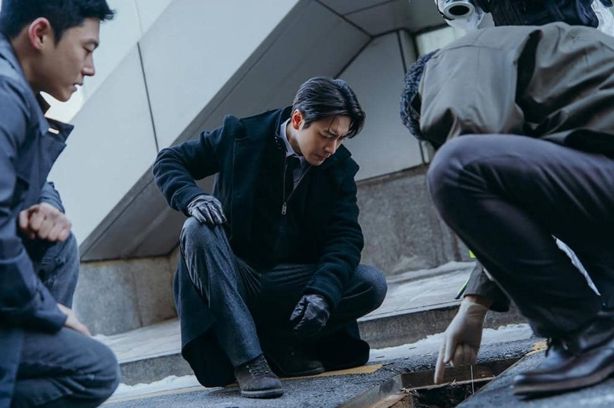 Still cut The Art of Sarah