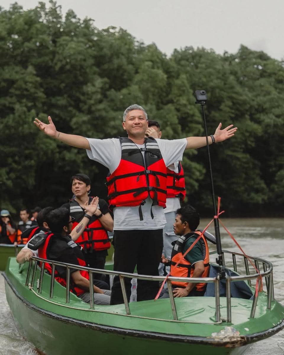 Gading Marten dan sahabat ke hutan mangrove di Balikpapan