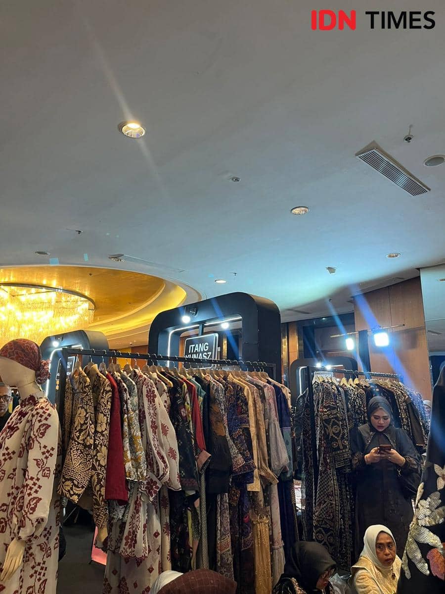 Penyelenggaraan Indonesia Fashion Aesthetics (IFA) pada Selasa (10/2/2026) di The Ritz-Carlton Hotel, Pacific Place, Jakarta Selatan (IDN Times/Nisa Zarawaki)