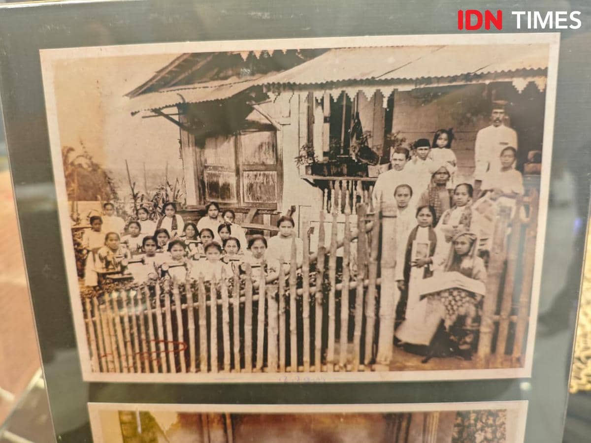 Kerajinan Amai Setia (IDN Times/Febriyanti Revitasari)