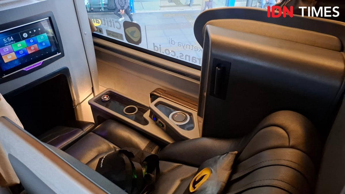 Potret Cititrans Busline kelas Suites 