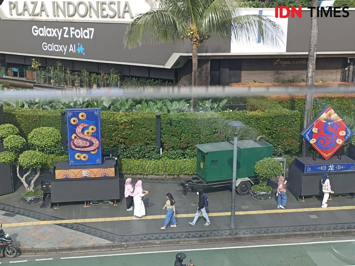 Bundaran HI jelang Imlek. 