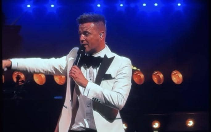 momen ikonik Westlife A Gala Evening in Jakarta pada Selasa (10/2/2026)